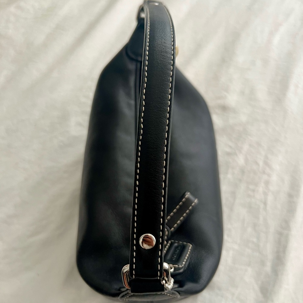 👑✅PRICE FIRM✅Small Coach Genuine Soft Black Leather Hand Bag - Picture 7 of 15